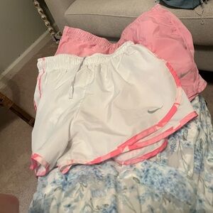 NIKE!! Cute 2 piece pink short set